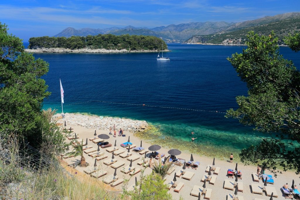 Cava beach
