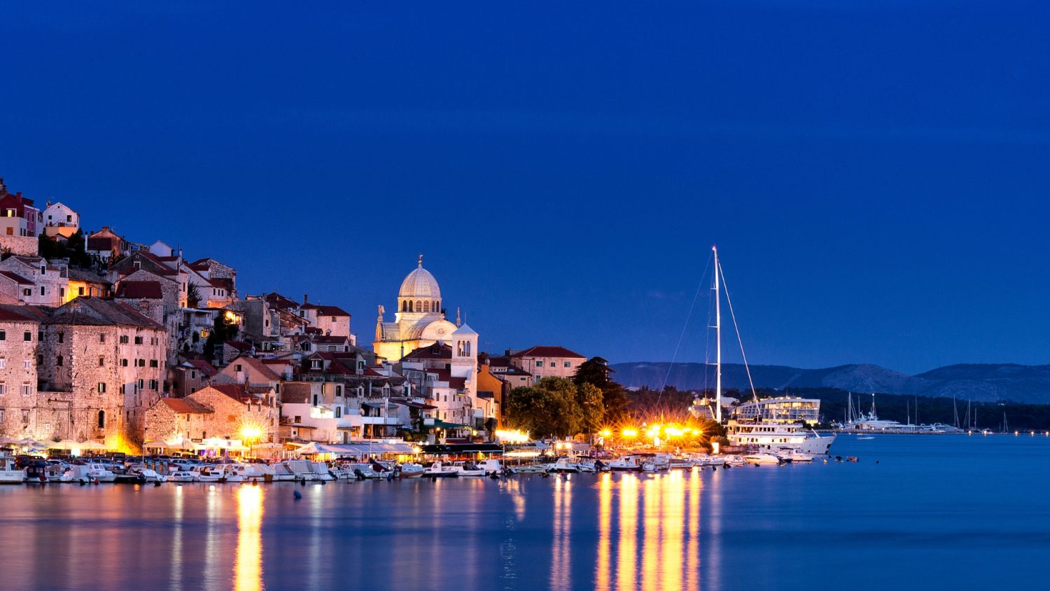 Best trips from Dubrovnik by land Šibenik